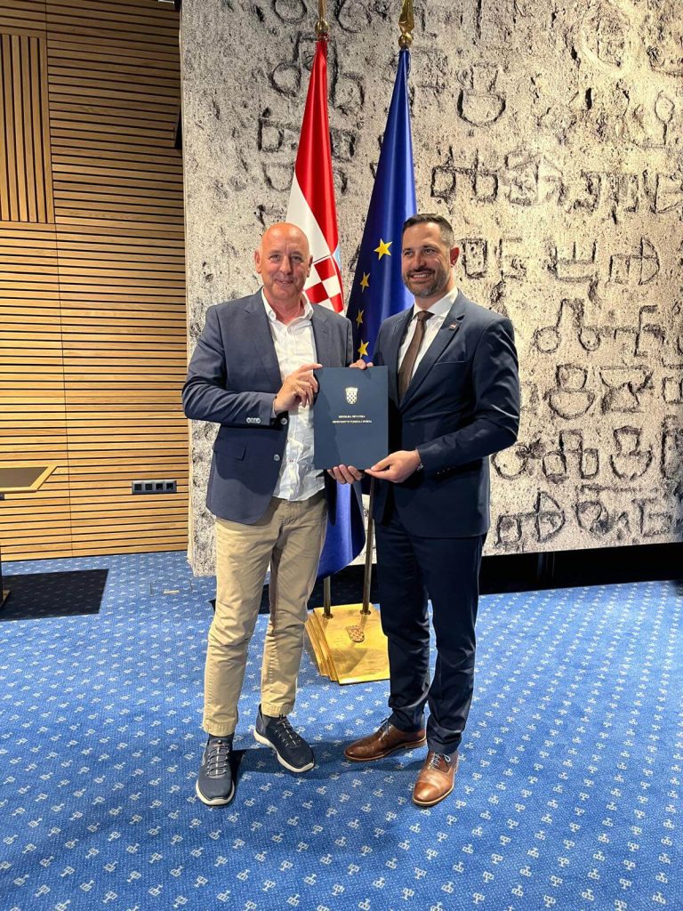 Joško Pedišić - Nautika Antonela